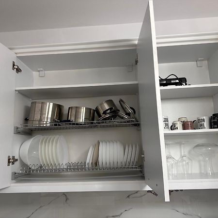 Bratti'S Apartment Near Tirana Center And Mother Teresa Airport Bagian luar foto
