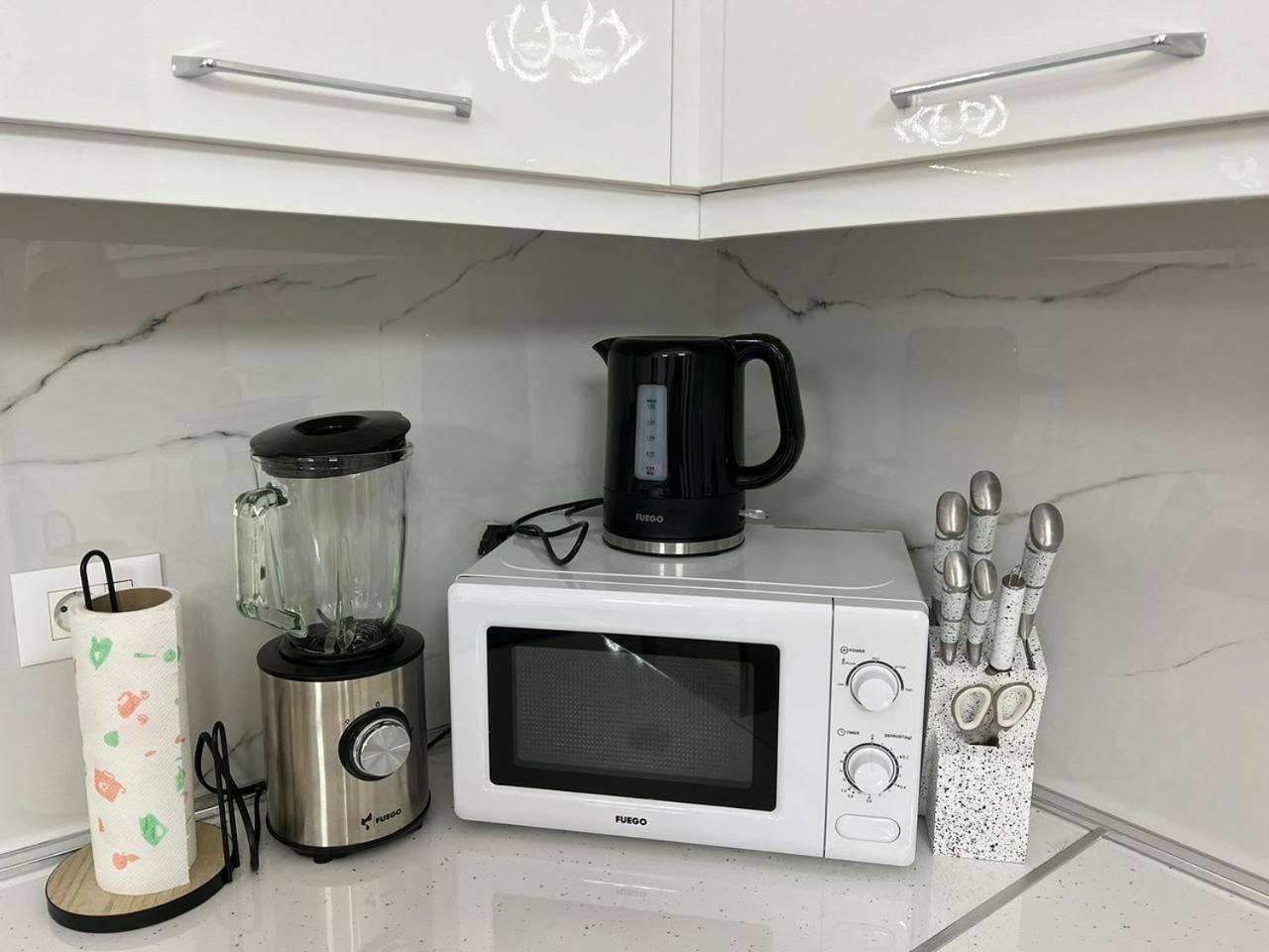 Bratti'S Apartment Near Tirana Center And Mother Teresa Airport Bagian luar foto